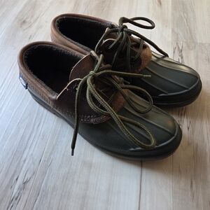 Women’s Kamik Duck Shoes Green Brown 6